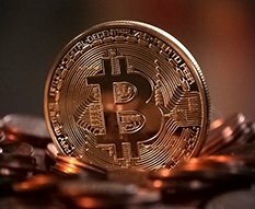 Bitcoin — цифровой аналог печально известной пирамиды МММ